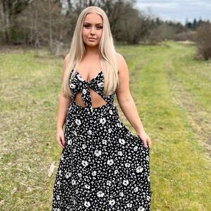 By Together Black and White Floral Maxi Dress